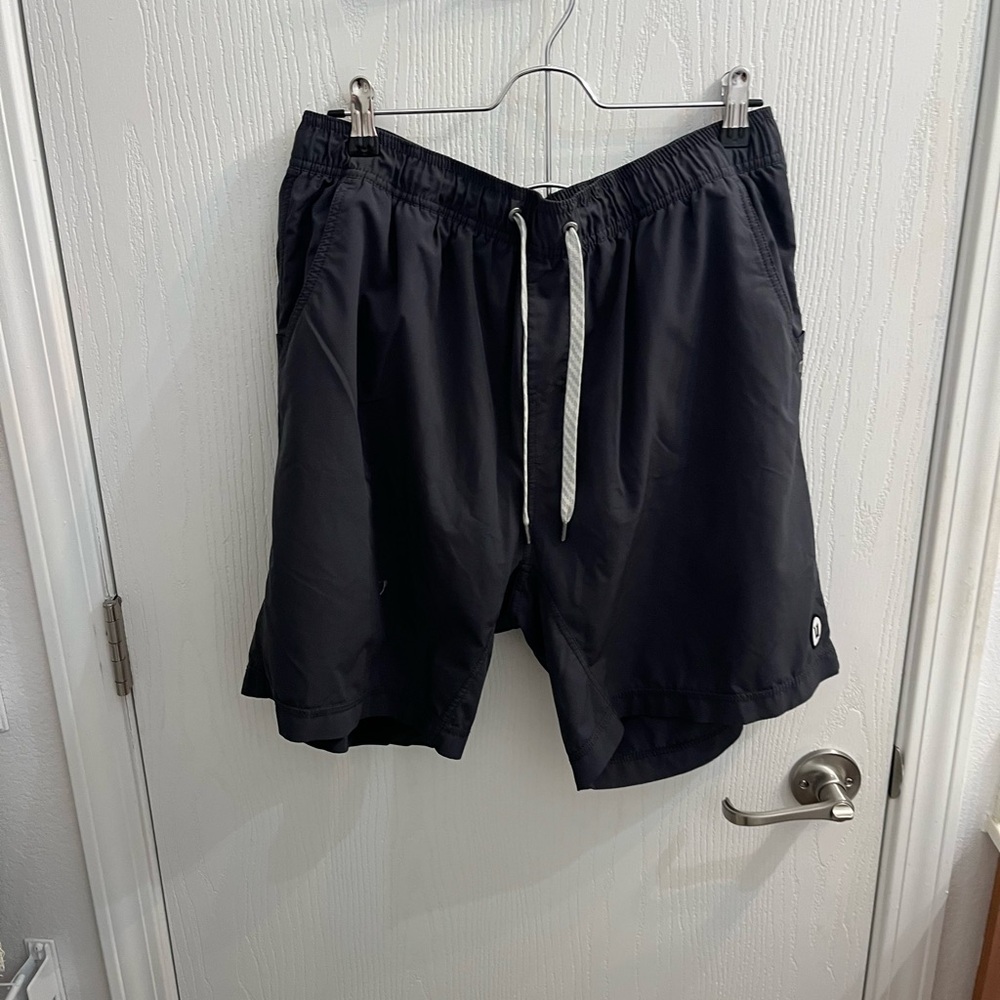 Vuori Black Men's Athletic Shorts